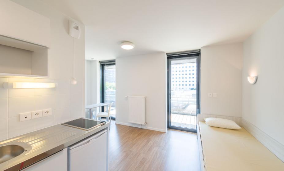 215 Jardin De L Arche 92000 Nanterre